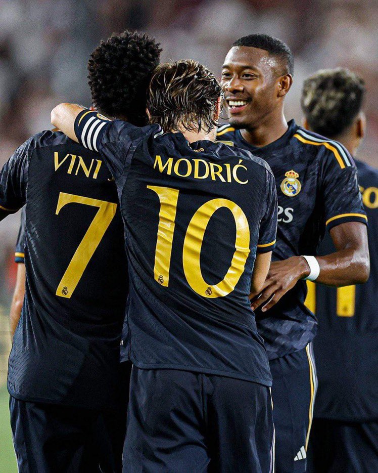 factsfutt's tweet photo. 🗣 Luka Modrić: "¿Oferta de Arabia Saudita? Estoy feliz y realizado en el Real Madrid, no pienso en otras opciones ni necesito alimentarme el ego con estas historias de grandes ofertas. Sólo quiero disfrutar cada momento en El fútbol y el Real Madrid sin límites".  🤍 https://t.co/ER0fWnqeX0