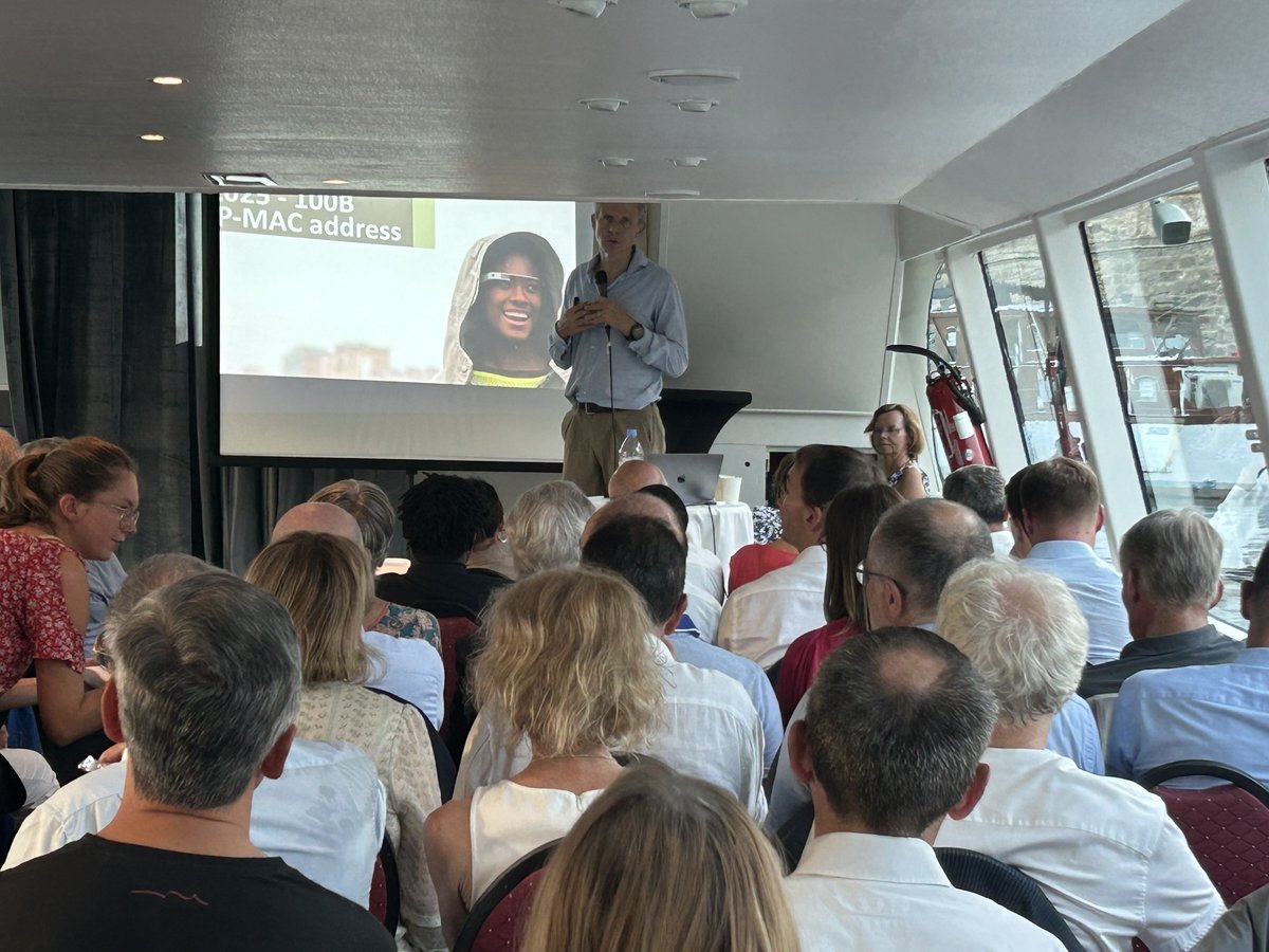 CCEFinanciers's tweet photo. C'est le moment que vous attendiez tous : notre rendez-vous annuel de la rentrée à bord d'une péniche ⚓ A cette occasion, nous sommes ravis d'accueillir Gilles Babinet, une référence en matière d'intelligence artificielle, pour une conférence exceptionnelle. 🤖🧠 #IA (1/2) https://t.co/8qubPlDTEA
