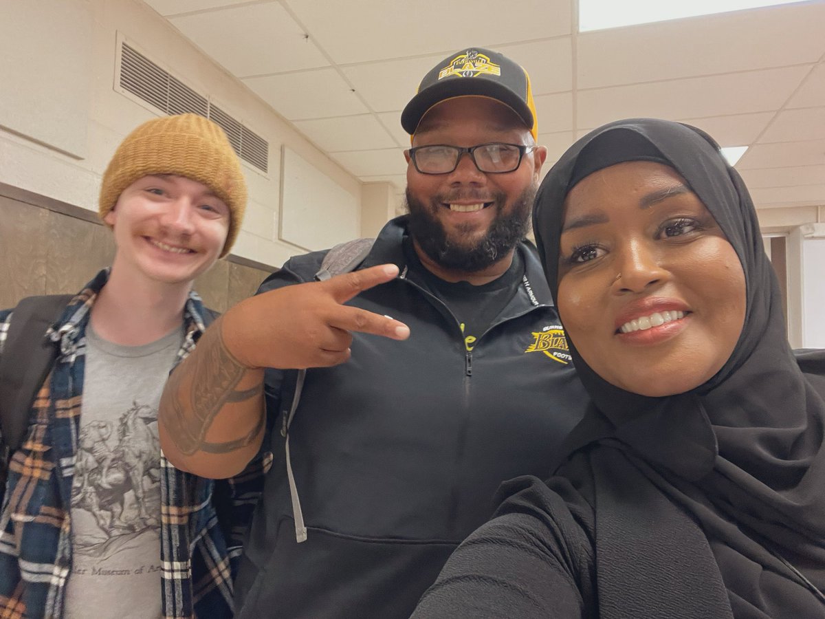 inspiretheyouth's tweet photo. Strong partnerships are important for a successful school. I'm grateful for my ISD191 colleagues who support the Gideon Pond community. Let's do this! #One91BackToSchool https://t.co/yRPKZOVguS