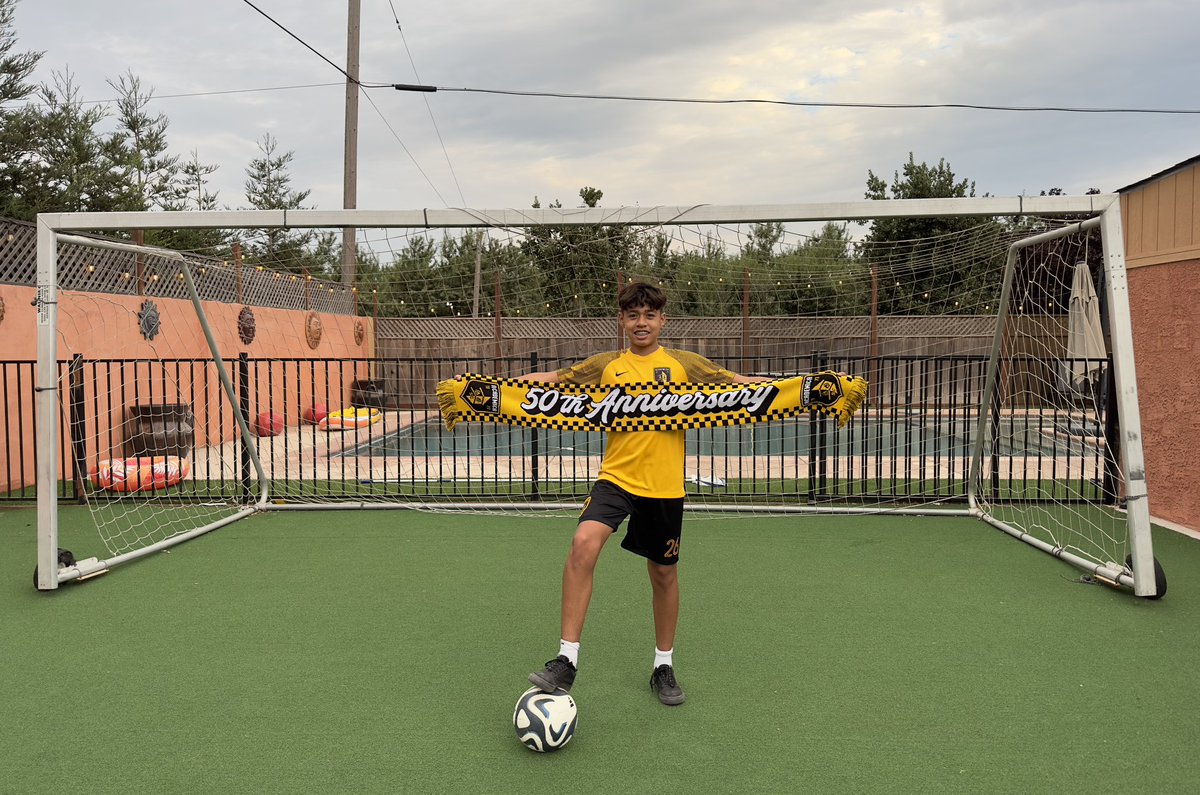 AcademicaSC's tweet photo. We’re proud to announce the recipients of this year’s Scholarship Program. We were able to reward 5 students this year with aspirations of continuing their education post-high school who have been positively influenced by  the beautiful game. Congratulations to these students! https://t.co/uPPLDlwKQT