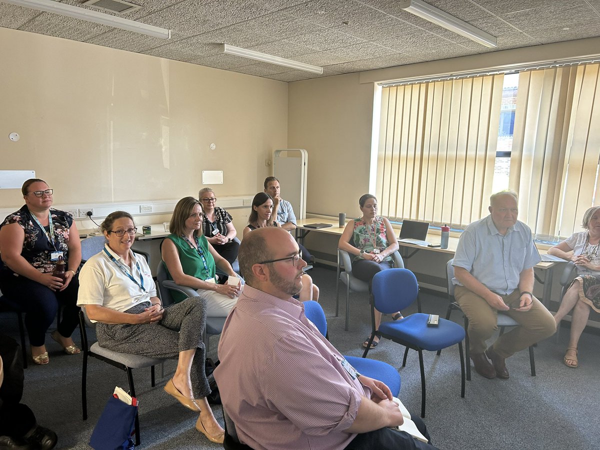 sarahsheltonuk's tweet photo. Great to welcome @Giles__York and James to #SpecialistServices at Horsham to visit teams &amp; hear case studies. 
Excellent person-centred care,  expert clinical interventions, joined up working &amp; fab team wellbeing offers. 
Feeling proud and lucky to support and represent you all https://t.co/ywsSHuyCx9