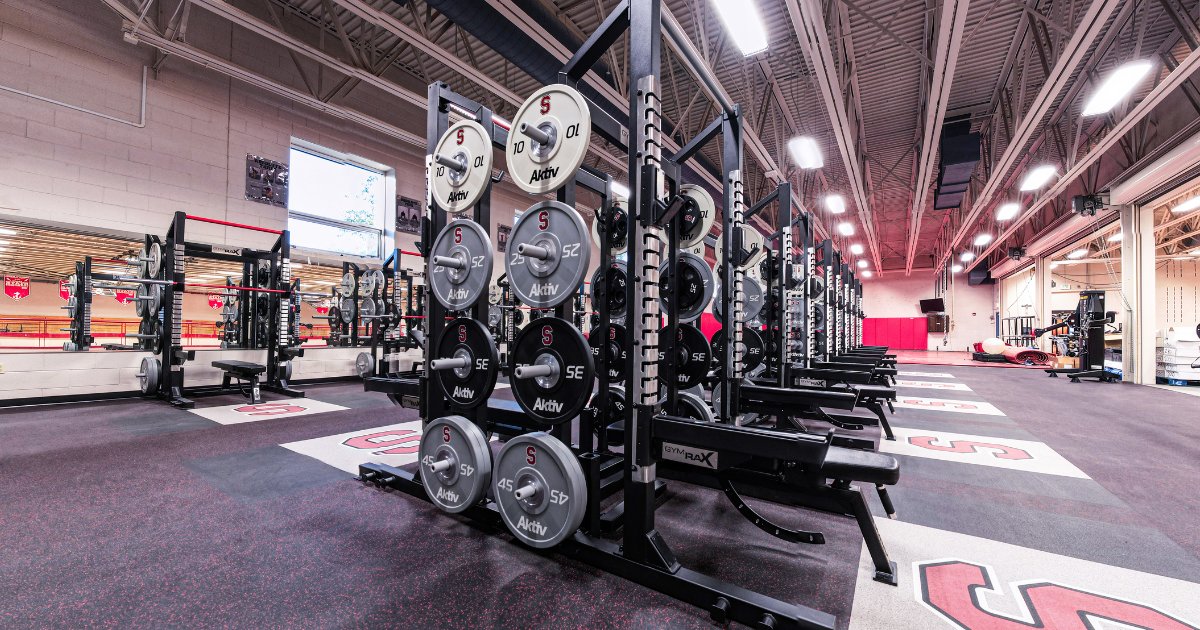 AktivSolutions's tweet photo. 📣 FEATURED FACILITY 📣

Take a look at Steamboat Springs High School’s impressive weight room facility transformation: https://t.co/Dl23xVvFsk

#studentwellness #campusrecreation #gymdesign #getAktiv https://t.co/4kI9dWt2ci