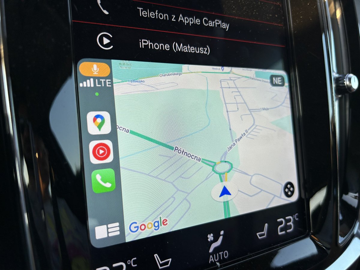 mponikowski's tweet photo. Nowe kolorki na Mapach Google zdecydowanie na plus 🗺➕ https://t.co/vvUwal7aVd