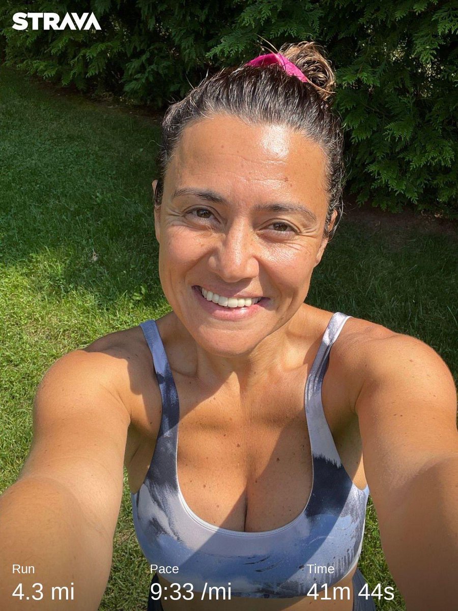 run_claire's tweet photo. Progression run ✅ Felt great with this run! These adaptive training plans are super helpful & full of variety 🏃🏻♀️
3 runs down, 1 to go for this week 💪🏻
Happy running y’all 💕
#running #runchat #fitness #fitfam #fitlife #fitliving #healthyhabits #runninggoal #fitnessjourney https://t.co/5Tb6dnbQaI
