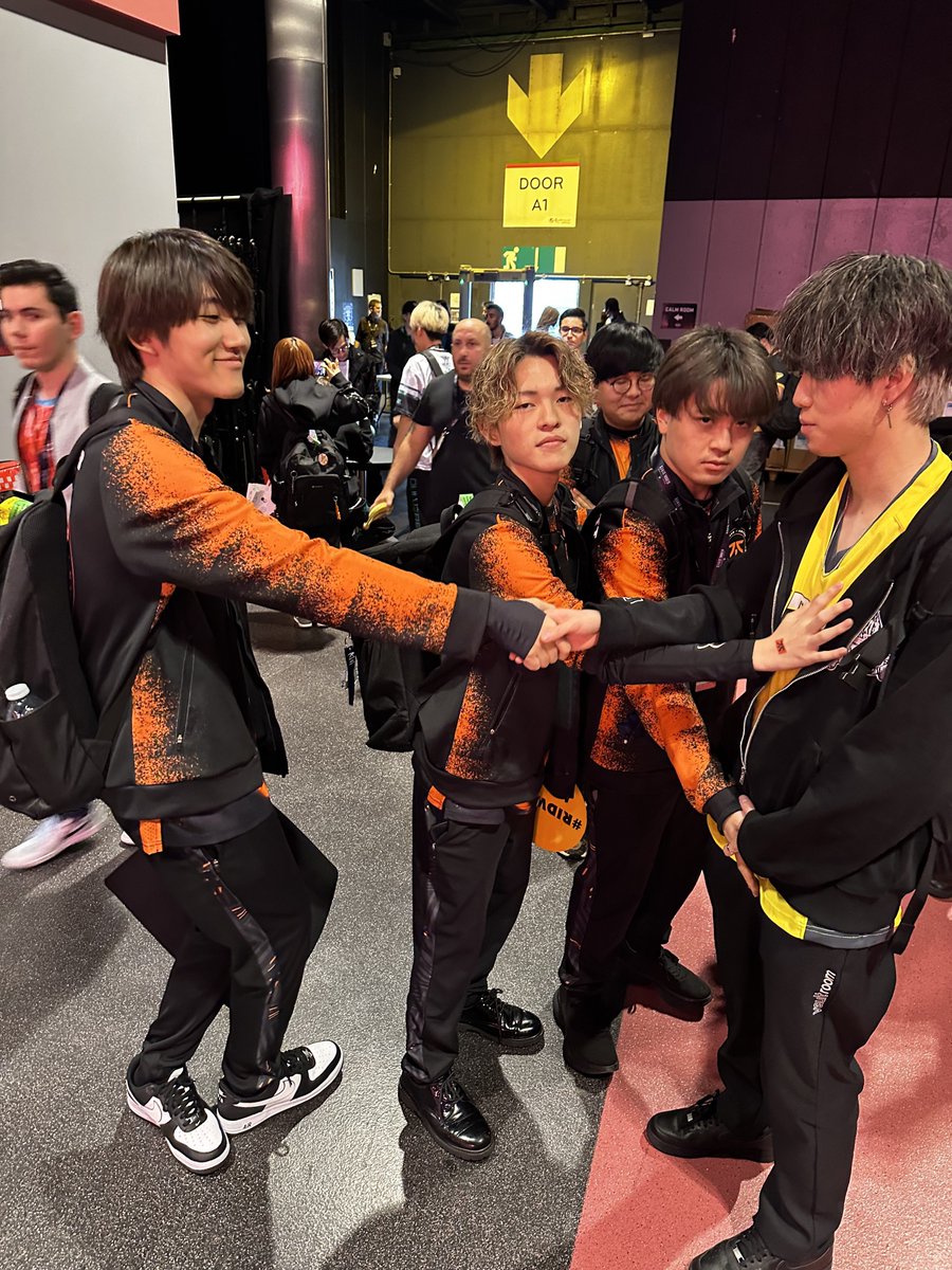 FNATIC_JP tweet picture