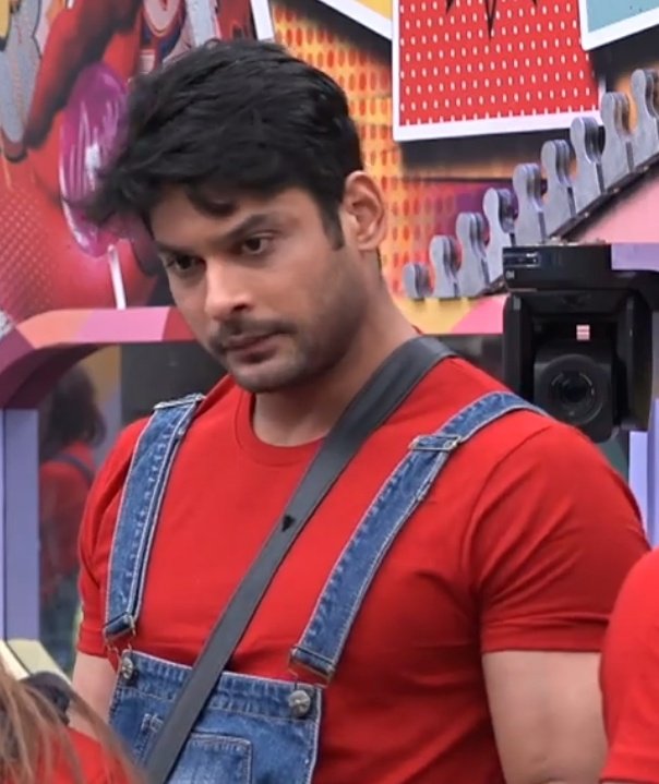 TheHottestDevil's tweet photo. BB toy factory task begins and look at these two in red ❤️

EP 12 #BB13RewatchParty #SidNaaz #SidharthShukla #ShehnaazGill https://t.co/0H1U61t1io