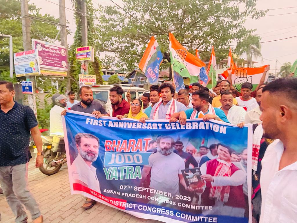 INCAssam's tweet photo. One year completion of #BharatJodoYatra celebrated at Nalbari led by Chairman, Minority Department, APCC @Salmankhaninc  dangoria along with DCC President @PatowaryRatul Ji, office bearers of PCC, DCC, Mondal, Booth, Cells &amp; Departments. 
#BharatJodoYatraContinues https://t.co/MF7ybURBWM