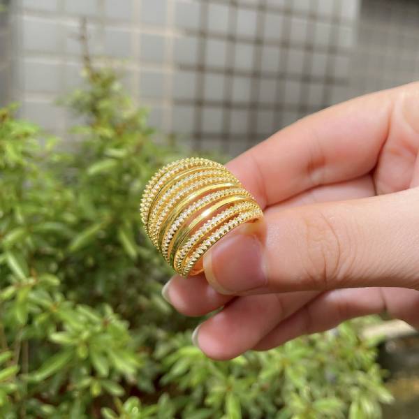 collection_mf's tweet photo. Adjustable layer Rings

Shop Now:-
https://t.co/Qzw9yYULaG

Buy our products @ https://t.co/J7lDaQvu9A for Girls &amp; Women in Pakistan : Artificial jewelry with Stylished look.

#rings #jewelry #fashion #womensfashion #jewellery #jewelrylover #JewelMagic #FashionJewel https://t.co/f8C8SKzHJS