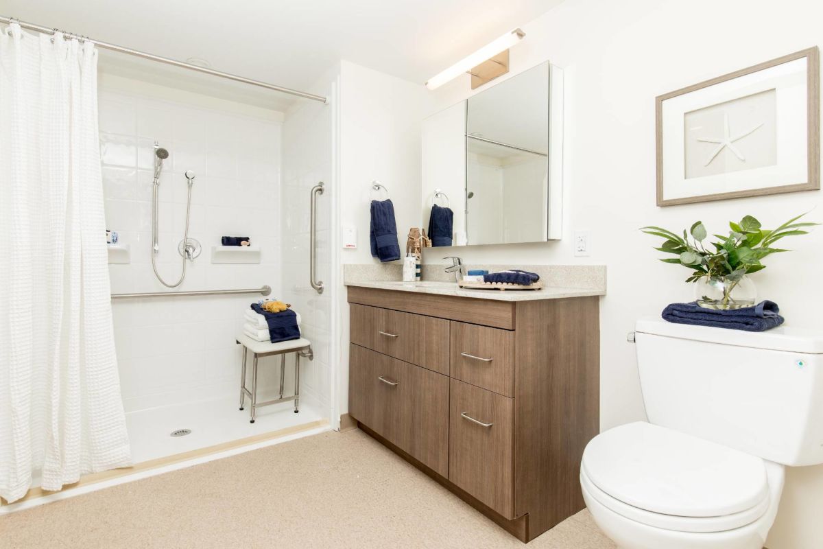SIDLER_Mirrors's tweet photo. SIDLER® PROJECT REVEAL#14! Oceana PARC, White Rock, BC

Oceana PARC features SIDLER’S Modello collection et in its bathrooms.

Learn more about this project: https://t.co/6i5woKlKNp

#bathroomdesign #interiordesign #bathroomideas #storage #swissdesign #architecture https://t.co/imI6FSs3MN