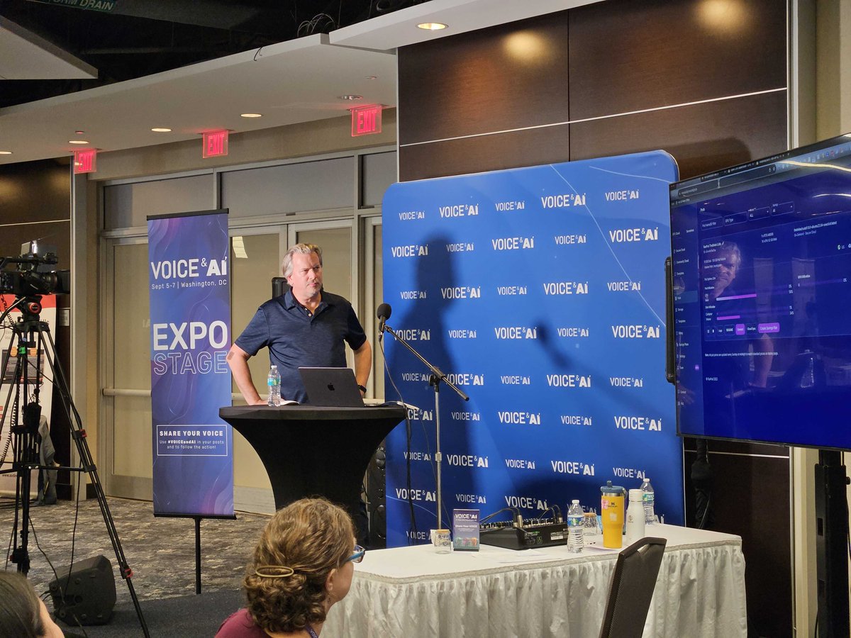 GotoAgenticAI's tweet photo. Sneaking in the last few sessions of VOICE &amp; AI. So far, we've heard from tons of AI enthusiasts and experts, seen product demos, and interviewed business leaders.

#VOICEandAI #GenerativeAI #ConversationalAI #ChatGPT #CustomerExperience #CX #UX #LLM #AIML #MachineLearning https://t.co/sakuM0QmvF