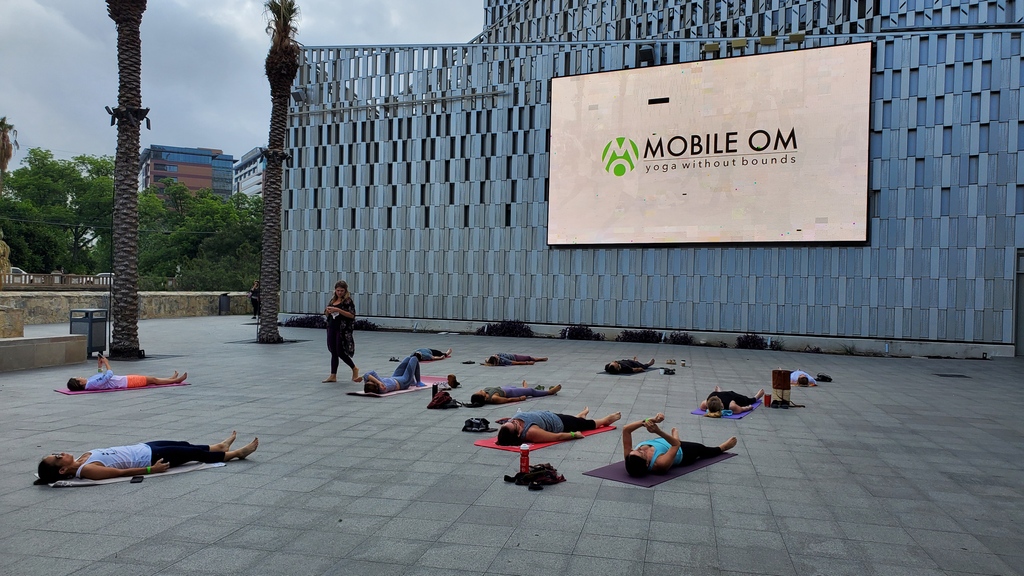 Calling all yogis! 🧘🏼‍♀️ Join us at Will’s Plaza this Saturday at 9AM for a FREE YOGA CLASS with Mobile Om! Come relax and unwind at the Tobin! Hope to see you there! . . . . . #thetobin #tobincentersa #satx #sanantoniotx #210 #freeevent #yoga #freeyoga #mobileom