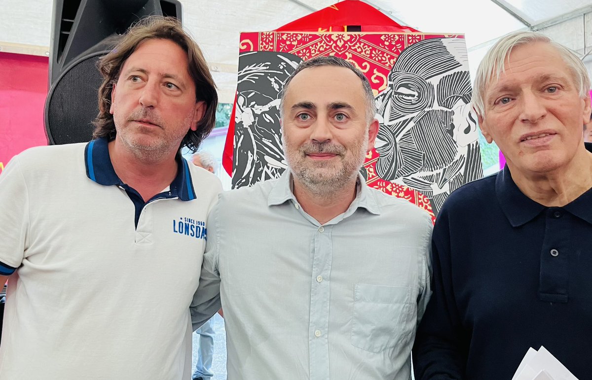 fiomnet's tweet photo. 🔴⚙️ «Con questo libro si fa un lavoro di ricucitura sociale di tante storie di giovani precarie e precari da Nord a Sud».
Così @Depalma_michele nel corso della presentazione del libro "Tanta fatica per nulla. La regola della precarietà” alla festa della @cgil_fiom. https://t.co/sHZK7TGWmH