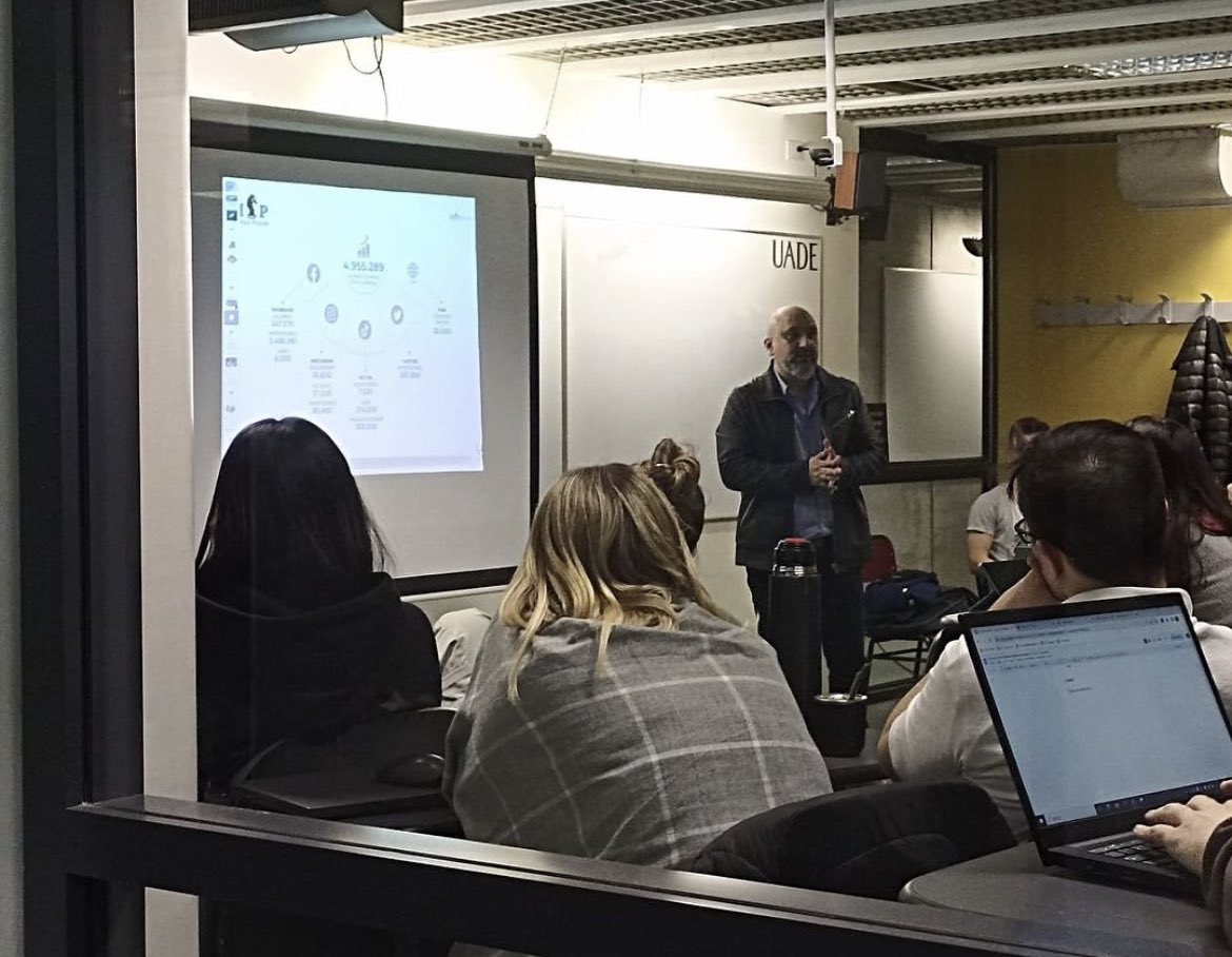 wizardmindok's tweet photo. Un agradecimiento para @UADEoficial y la profesora Laura Ivaldi por invitar a nuestro CEO &amp; Founder, @alejandroolmos , a brindar una charla en la materia “Marcas”, de la carrera de Marketing. https://t.co/NJYr950xXm