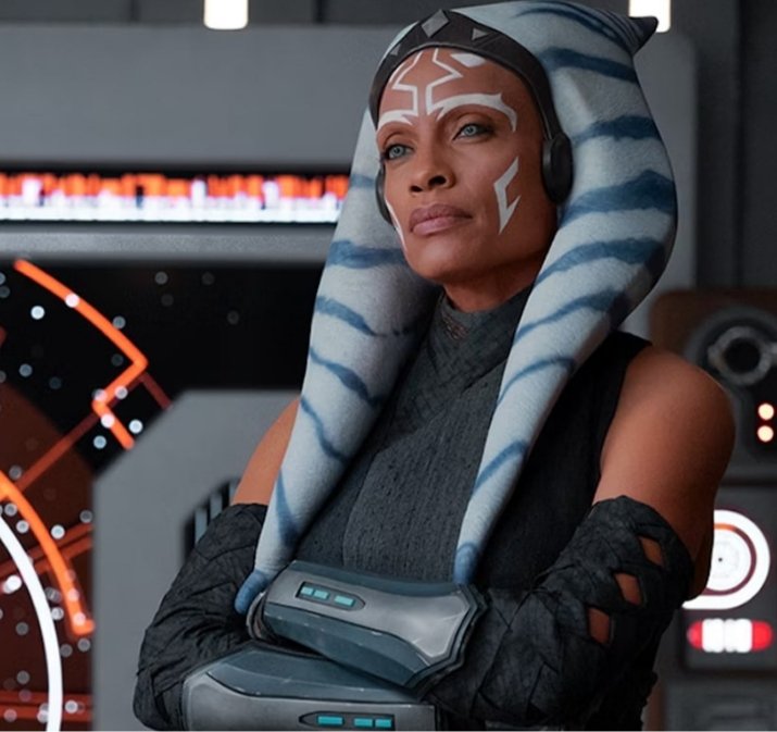 TabernaFriki's tweet photo. Seguimos dándole caña a la serie del momento Ahsoka Tano increíble capítulo 4, quieres saber como de roto nos dejó pues te esperamos en canal hoy, a partir de 22:30..... https://t.co/zPyvOTfm02