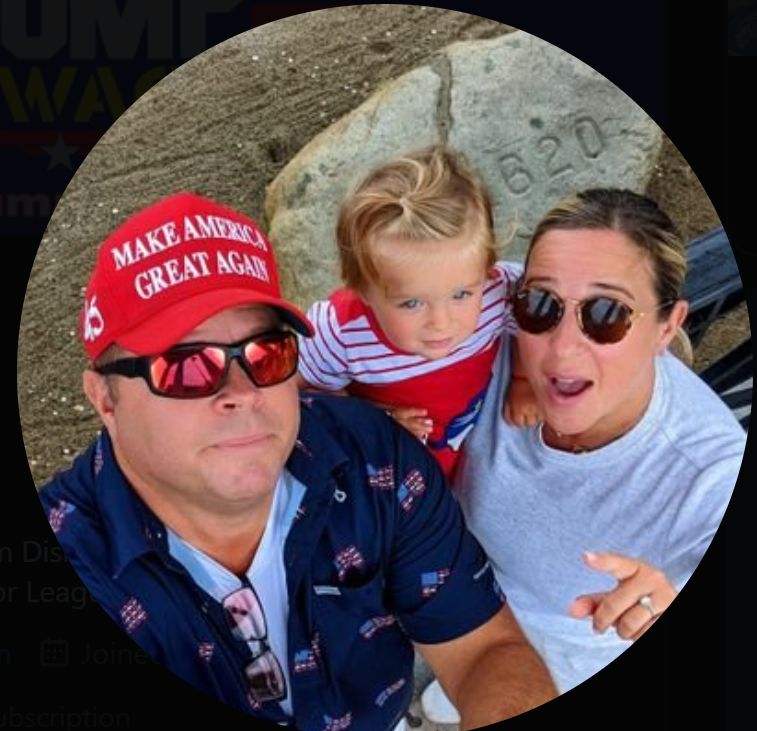 normL_norm's tweet photo. @dioncini  poor kid.  This guy had dog shit parents and he`ll continue the tradition. https://t.co/EHakslOAiS
