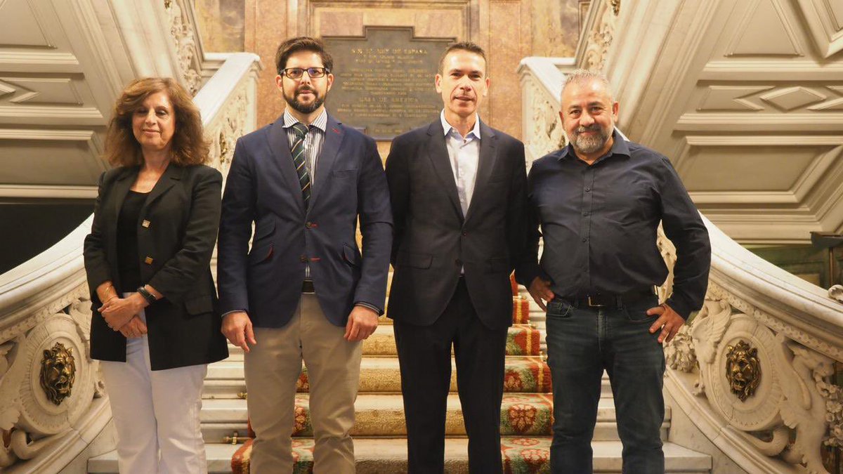 casamerica's tweet photo. Estamos en el acto 'Influencia de la tradición sefardita en la literatura hispanoamericana' con @SefaradIsrael con Jacobo Sefamí y @esbencohen por el #EDJC.
👥 Introdujeron @enriqueoj3600 y @jaimemorenobau, que destacaron la importancia de la raíz judía en la cultura americana. https://t.co/LApuj4EXWx