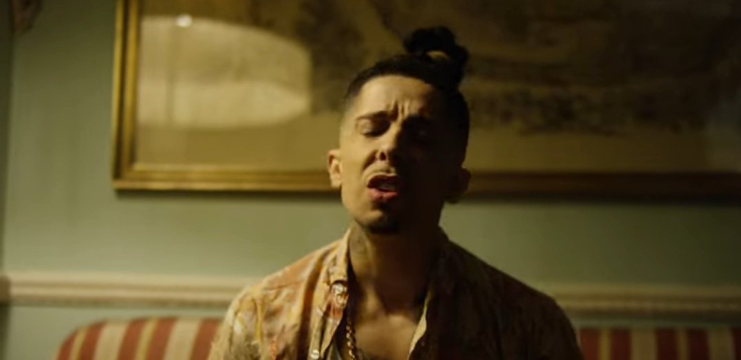 snipsii93's tweet photo. Love this remix version with FY 🔥
No one on 🌎 does it like @TheDappy 💯 #GOAT 

https://t.co/ZI5E7IXBo4 https://t.co/wB7paoYE7p