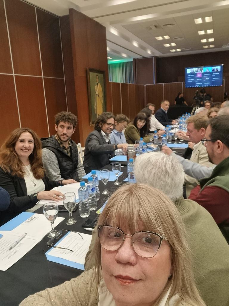 Participando en San Juan, en representación del Ministerio de Industria de La Rioja,  en reunión plenaria de la Mesa Nacional de la Cadena del Olivo. Participa Sec Agricultura Nación, Federación Olivicola Argentina, Cámaras olivicolas de todas las prov. y organismos técnicos nac.