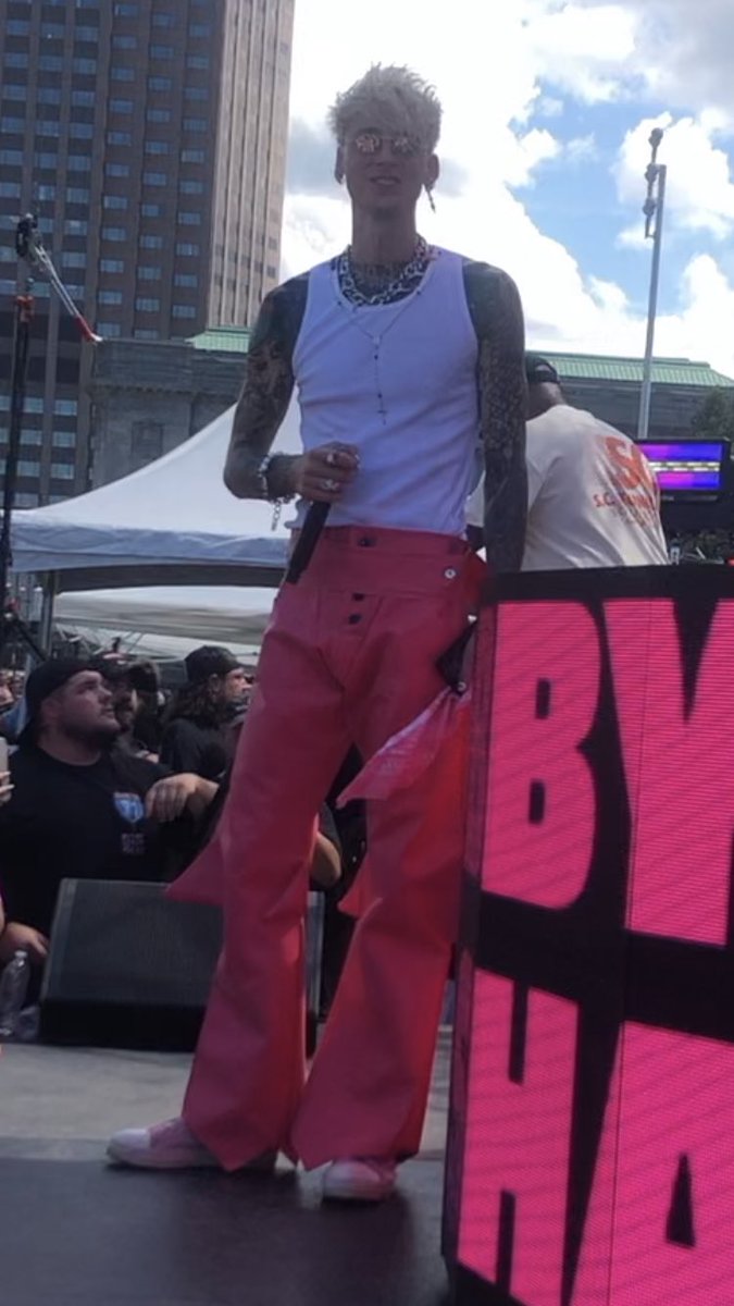 ndemith's tweet photo. @colsoncontent @machinegunkelly He also performed for free on mgk day in Cleveland!  He’s the best! 🥰 https://t.co/g1qtqYIbNR