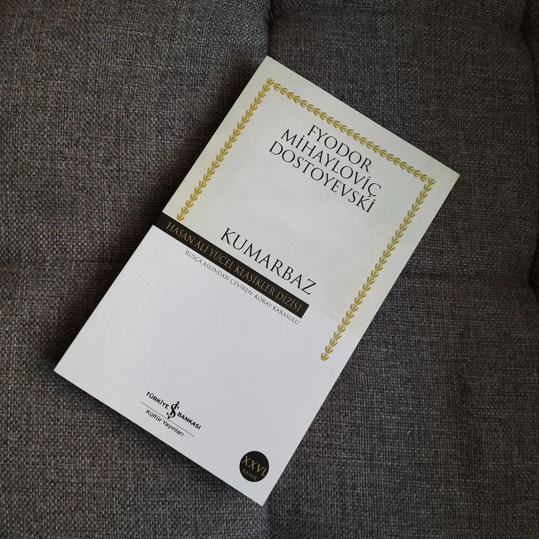 “... Eh, bilirsiniz işte, insanlar bir kaşık suda boğacakları bir kimseyle bile kimi zaman zorunlu ilişki kurarlar.” #Dostoyevski #Kumarbaz