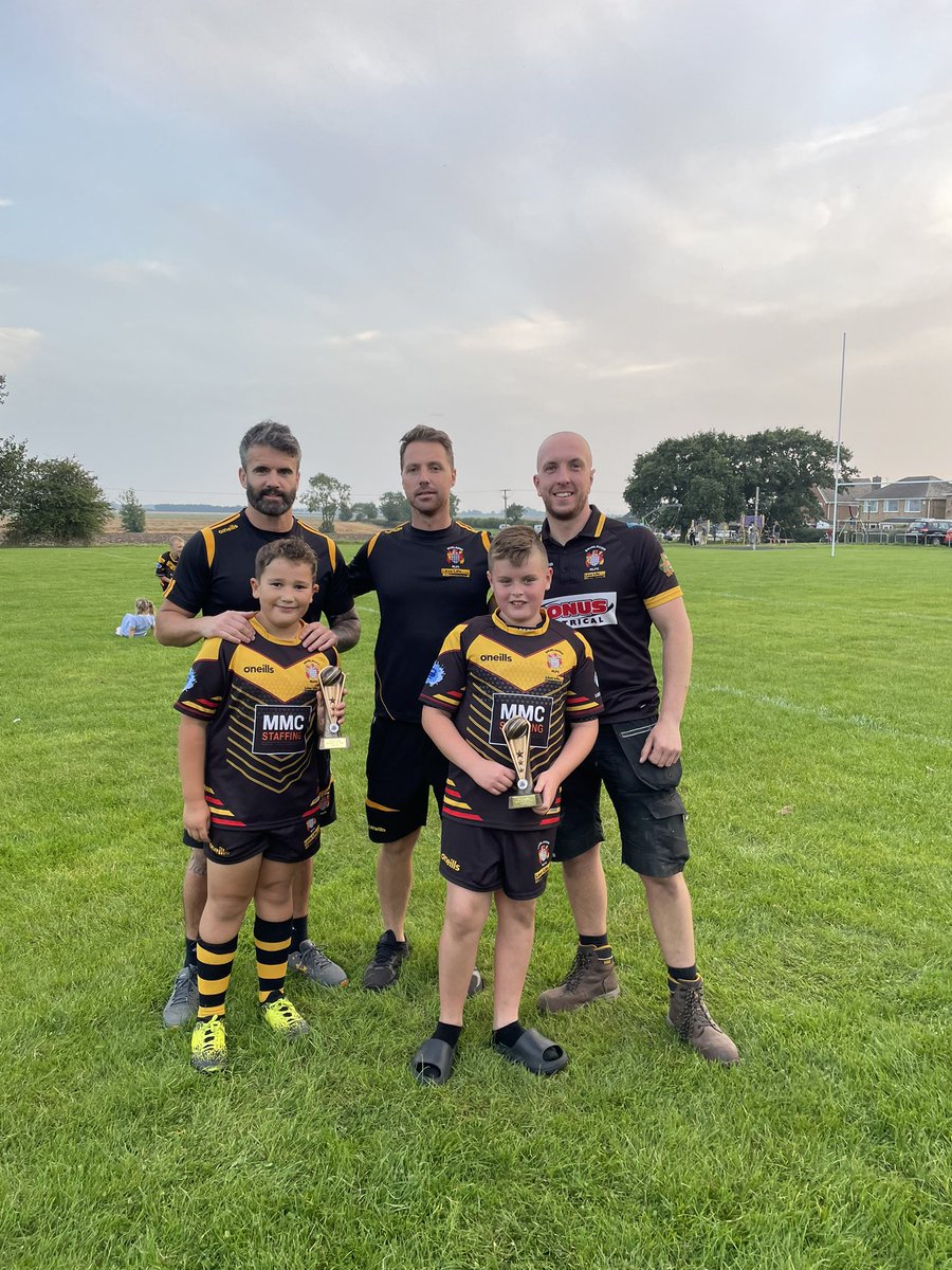 Well done to last nights MOTM’s Thomas &amp; Parker. Played some great rugby despite the current heatwave 💙🥕🏉