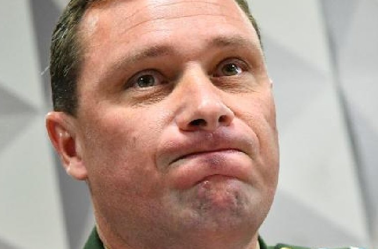 SergioAJBarrett's tweet photo. 🚨🚨🚨 MAS ACABOU AGORA PARA O BOLSONARO.                              
Com a DELAÇÃO PREMIADA do Mauro Cid, aceita pela Polícia Federal, vão aparecer as provas que faltavam nos crimes da tentativa de GOLPE DE ESTADO e do ROUBO DE JOIAS. 
Esta semana vai ter TOC TOC TOC? https://t.co/SGKb8SUDI4