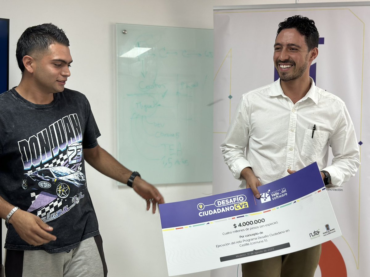 AlcaldiadeMed's tweet image. Mila, Lion, Alexis y Juan Camilo fueron los ganadores del Desafío en San Antonio de Prado y Castilla. Con los recursos entregados podrán fortalecer y poner en marcha sus soluciones y seguir impactando positivamente sus comunas 🚀.
Somos un #ValleDelSoftware 🤖.