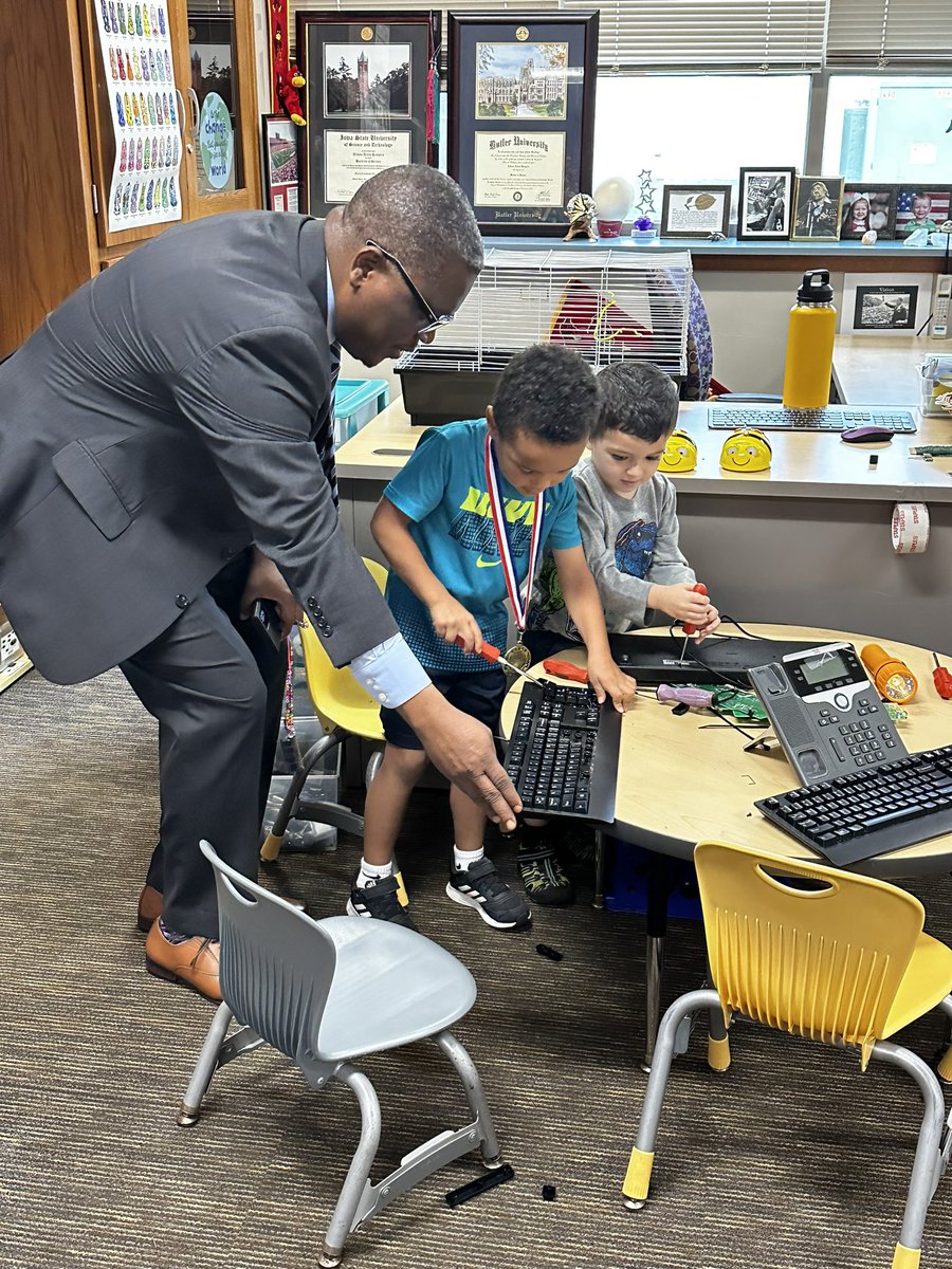 Our <a href="/WayneTwpSchools/">We Are Wayne</a> Chief Technology Officer Tony Harvey was recruiting future IT team members during our visit to <a href="/WTProcks/">WayneTwnshpPreschool</a>.  #wearewayne