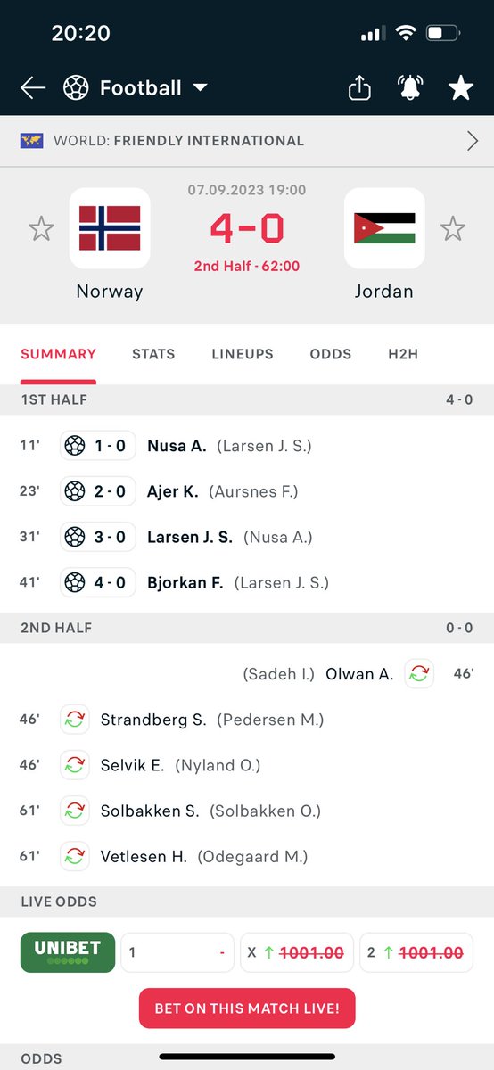 I følge Flashscore har Ståle  bytta seg selv inn. Sterkt!