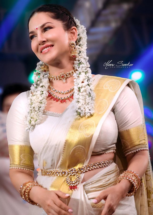 F5cVmIhXUAENDTf?format=jpg&name=900x900