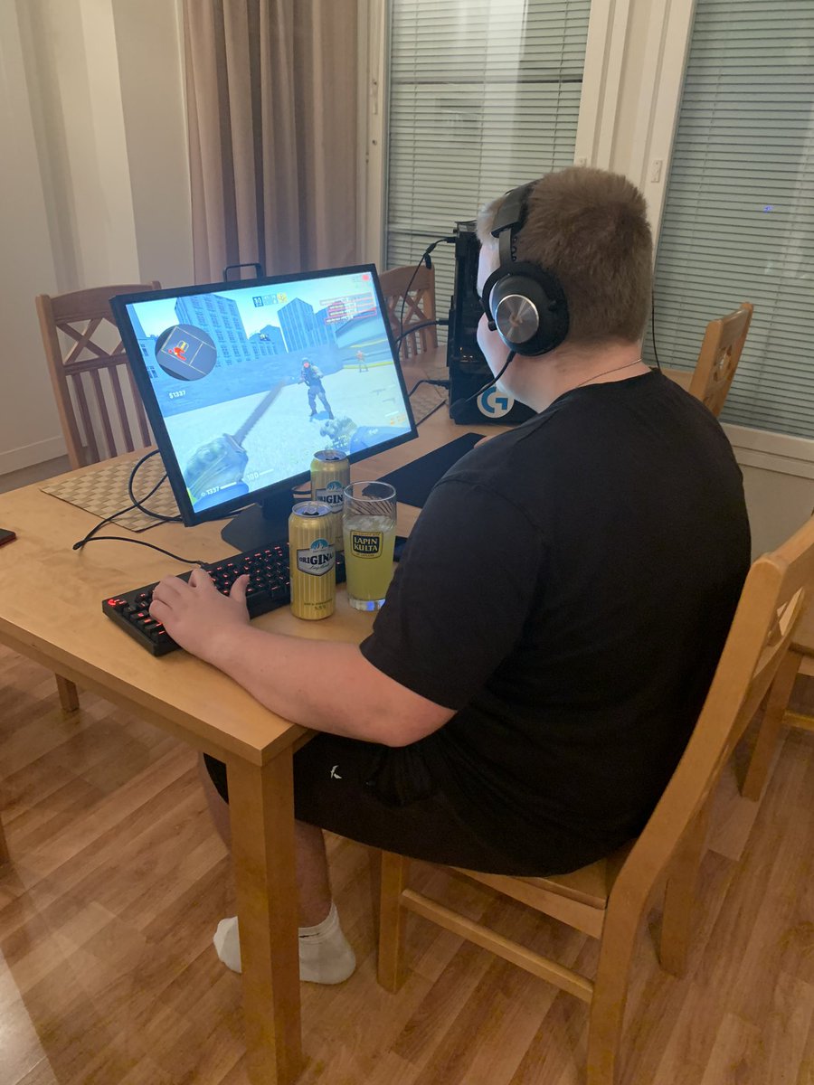 Preparing for lan debut @MyllynenSamu 🫡🫡