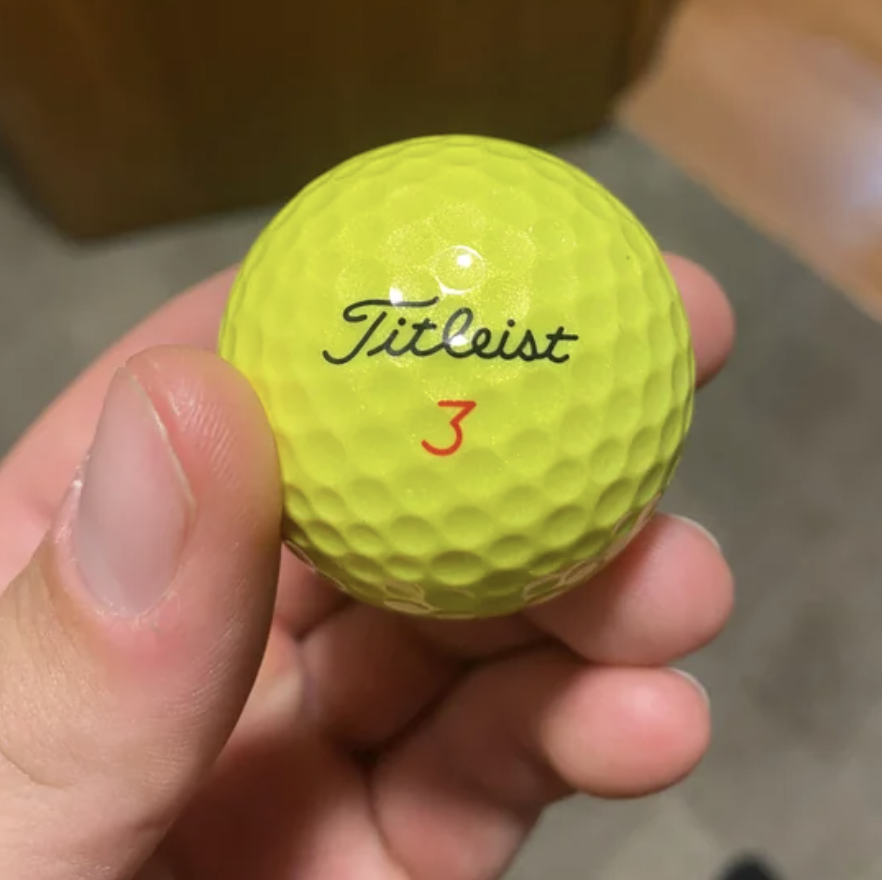 MyGolfSpy's tweet photo. What if I told you, white and yellow golf balls don't perform the same...

👀 https://t.co/K3FcjPbfBF
