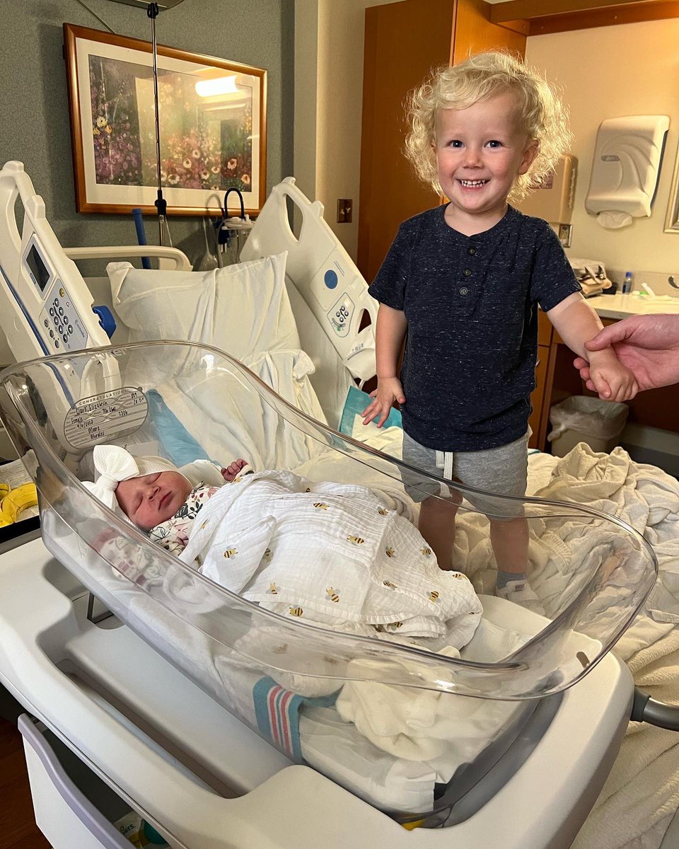 LibbyWeihsmann's tweet image. Nolan’s officially a big brother! Our Crosby girl finally decided to join us.