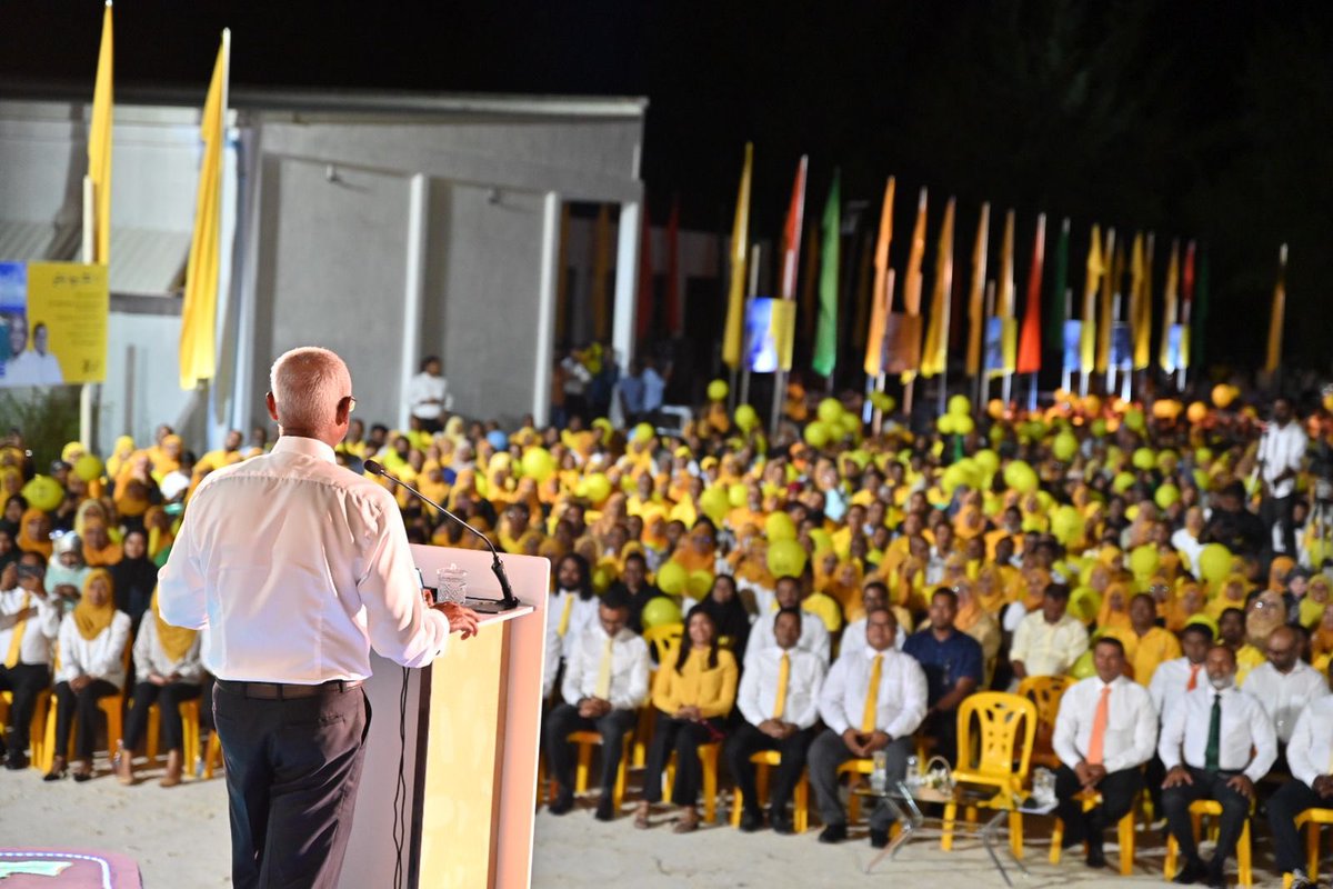 hassanmv's tweet photo. #UfaaveriAddu Jalsaa
IA #Ebburun mikan nimijje
#IbuAslam2023 https://t.co/dTqKXNbvNY