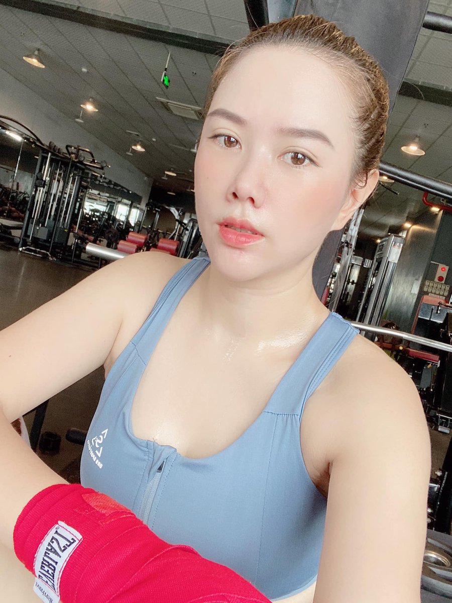 thaovy201989's tweet photo. #brazillian #saopaulo #girlbrazil #brazilianbuttlift #Garotalinda #LindaReynolds #lindatarde #bonitinho https://t.co/cyRsJPOHXN