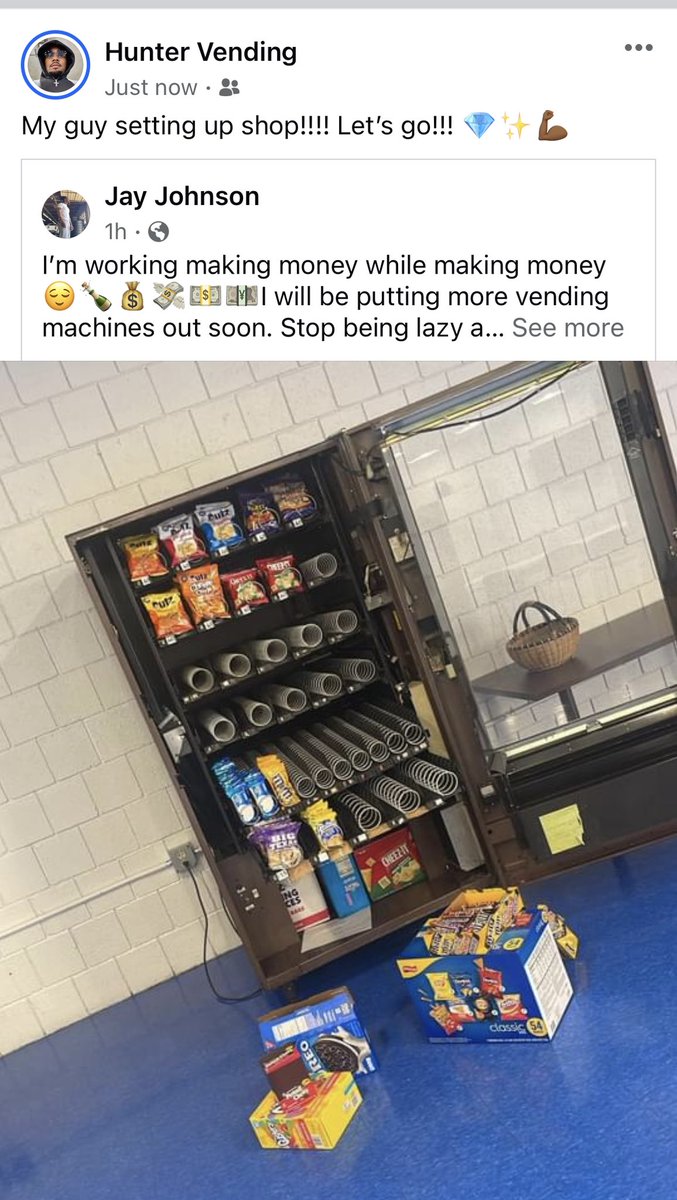 Hunters_Snacks's tweet photo. My guy setting up shop!!! https://t.co/dX50D8wx2X