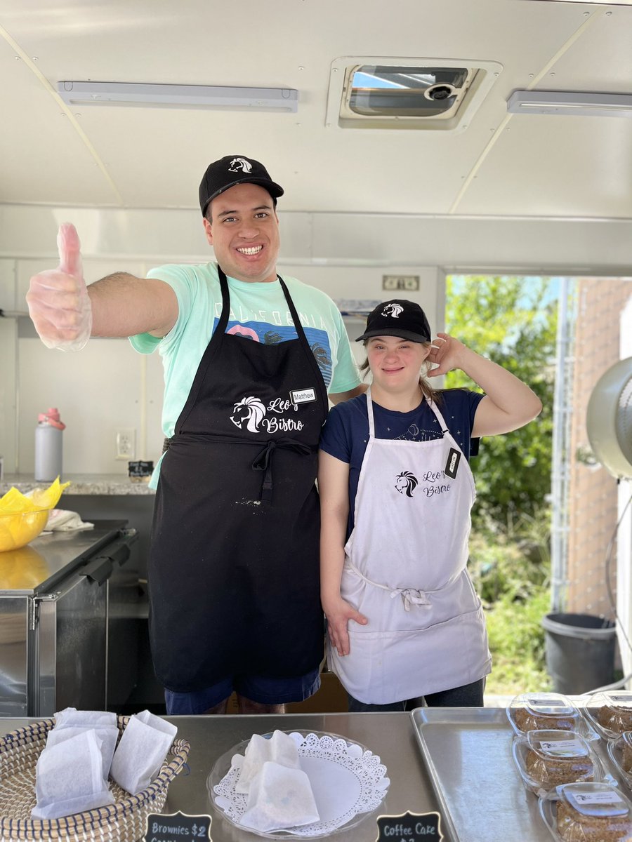 Leichmanctc's tweet photo. Farmers Market happening NOW! Come get your pastries while supplies last. Every Thursday from 10-12pm 🤠 https://t.co/BHQK88VDX6