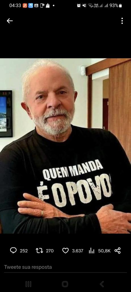 Que cerimônia linda!!!
Militares de origem indígena saudando o nosso Presidente Lula!
O 7 de Setembro simbolizando a volta da normalidade no nosso Brasil, na nossa Democracia!
Parabéns <a href="/LulaOficial/">Lula</a> e aos mais de 60 milhões de Brasileiros que contribuíram par isso!
Xô Fascismo!