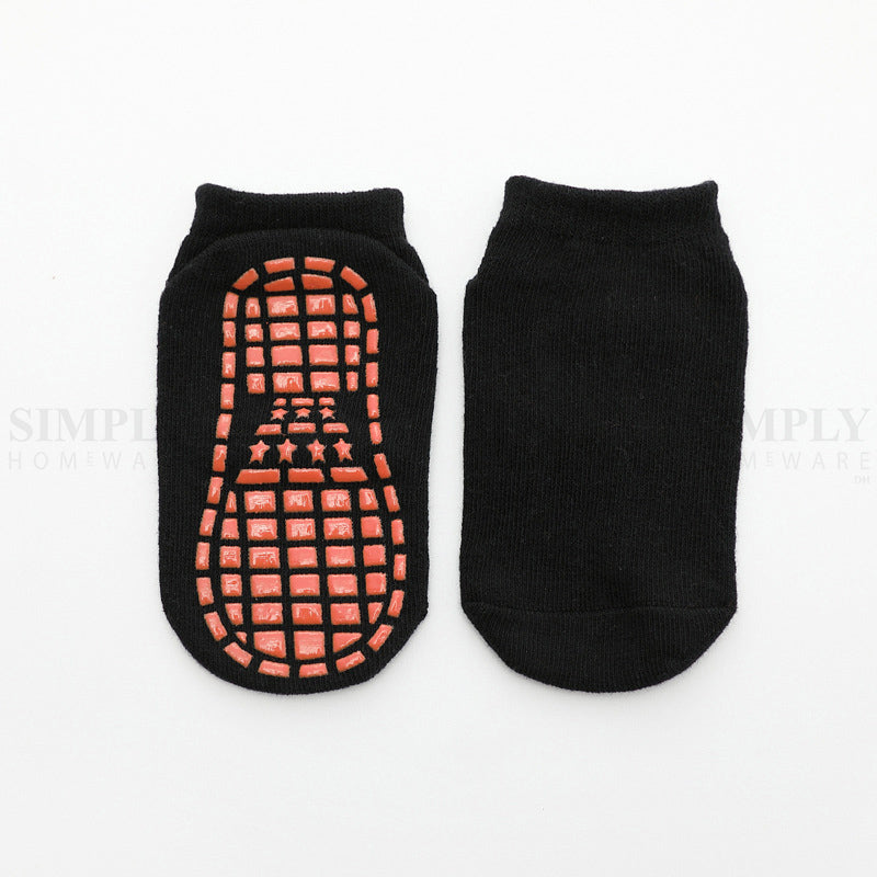 SimplyHomeware's tweet photo. "The bottom anti-slip design allows children to play safely, even in a smooth place like a trampoline or slide.
https://t.co/Ug5A8Y7Sji
#KidsSocks #BabySocks
#NonslipKidsSocks #KidsSocksNonSlip #BabyNonSlipSocks" https://t.co/aFXCSeXVMa