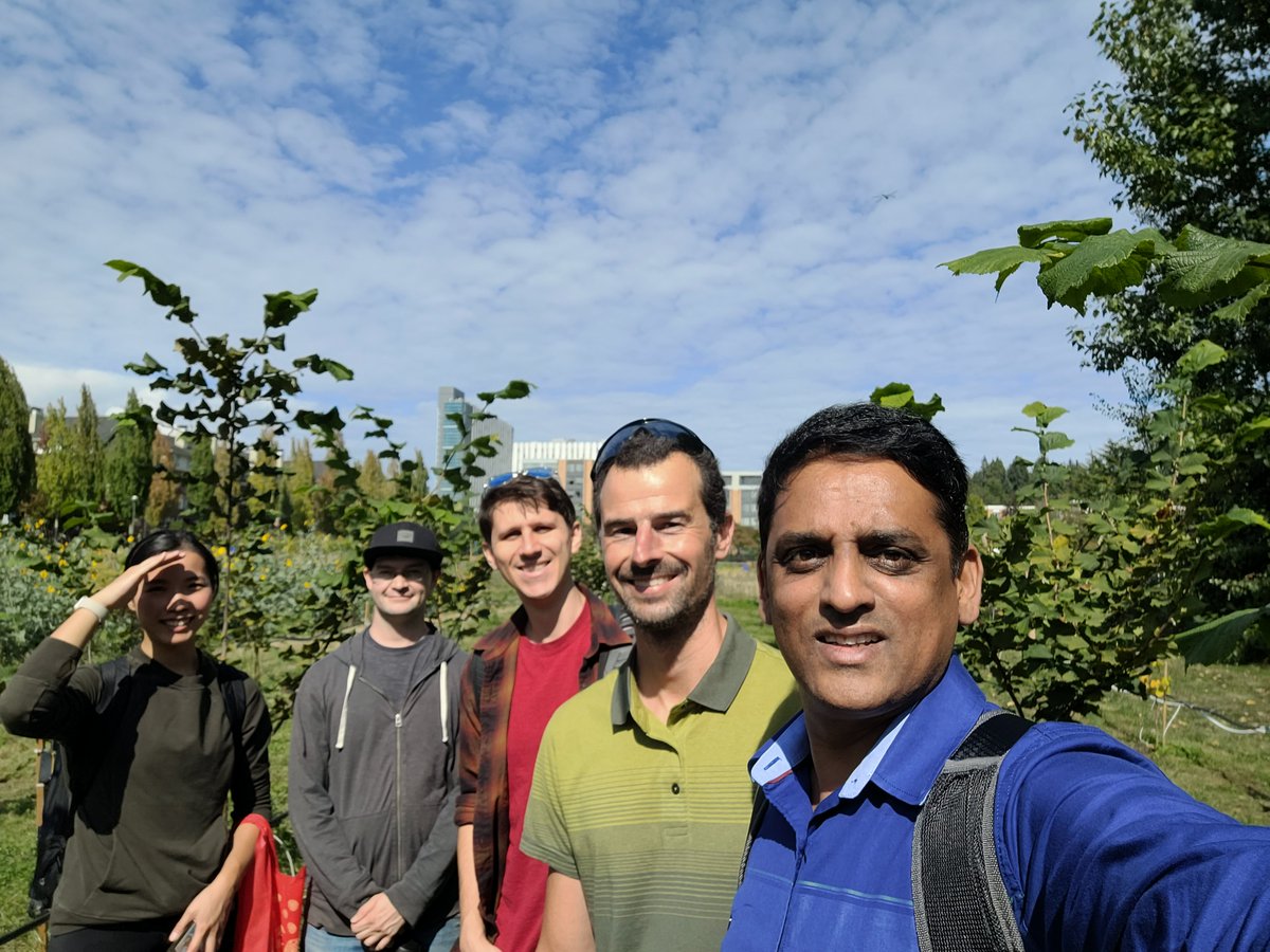 Visiting Thorsten Knipner's lab @ubcLFS today! Checked out their indoor #lysimeter setup for tracking plant water losses and the beautiful #hazelnut common garden at Totem Field. 🌰