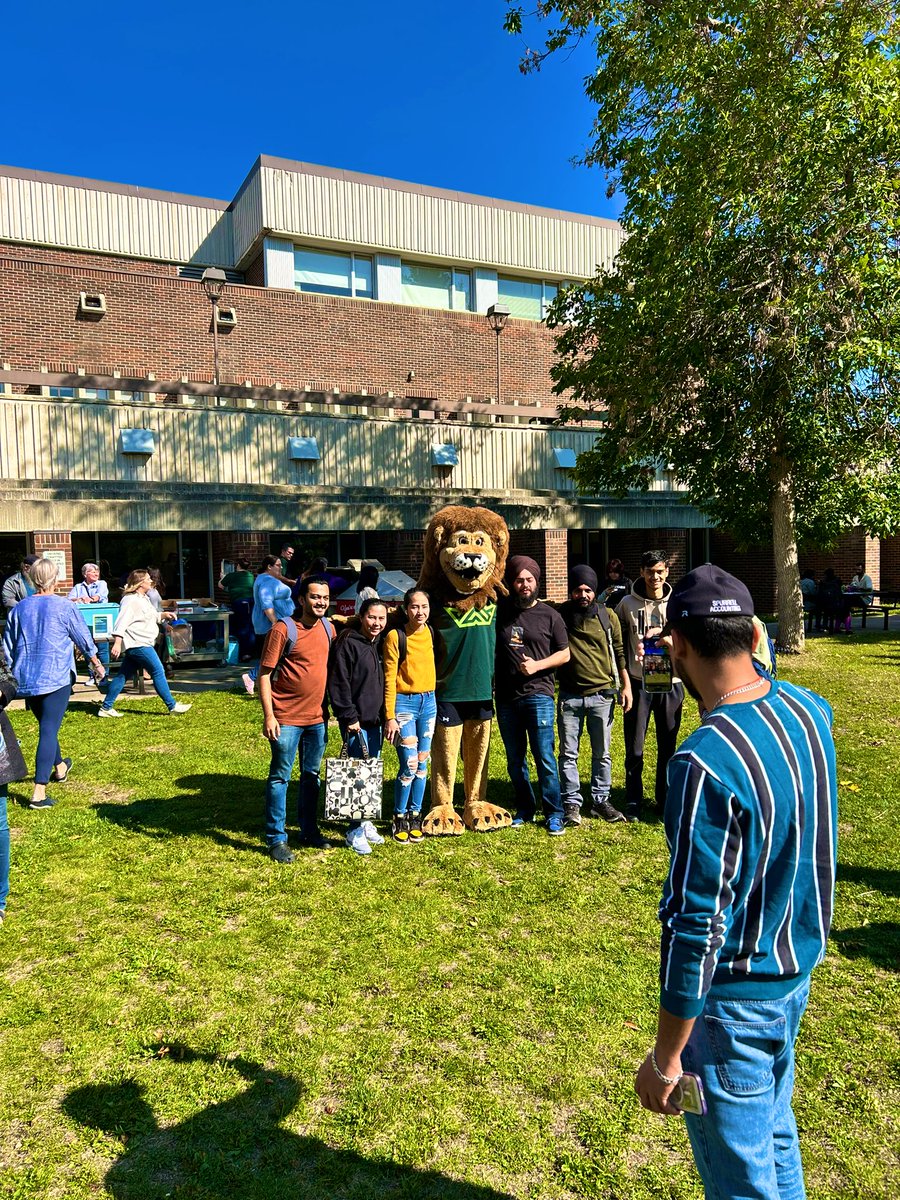 A perfect day for the <a href="/RedDeerPolytech/">Red Deer Polytechnic</a> Welcome Back BBQ. My new favourite RDP tradition! #myrdp