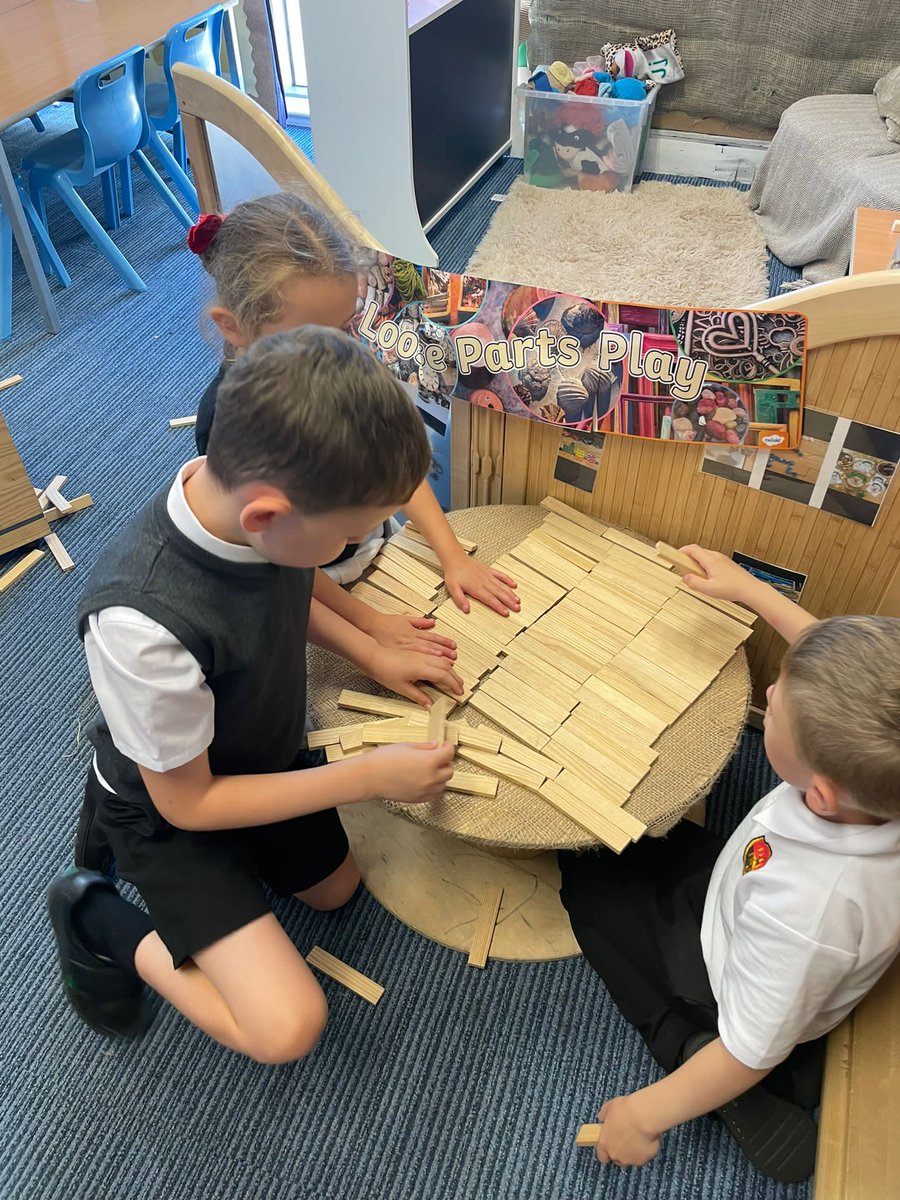 DreghornPrimary's tweet image. Primary 2 have been learning about estimating in numeracy this week. Lots of practice with the Kapla and using natural resources outside. 🍂 🌳 👷‍♀️ 👷‍♂️ #estimating #numbersinaction #learningthroughplay #playpedagogy