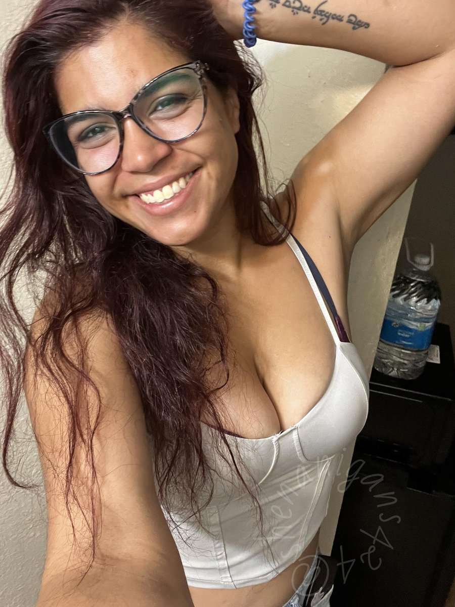 Shenanigans424's tweet photo. Sexting sessions/sex tapes/bj videos and more 💦💦💦 https://t.co/NKIC19tdxQ