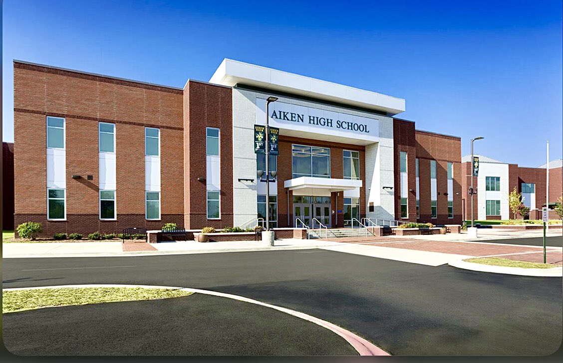 SupplyChainOKI's tweet photo. We attended a meeting this week at Aiken High School. It included a tour of the Agricultural Program with high school students in the program. It warmed my heart to see the wonderful work being done by the students. https://t.co/fF7CQn7eDO