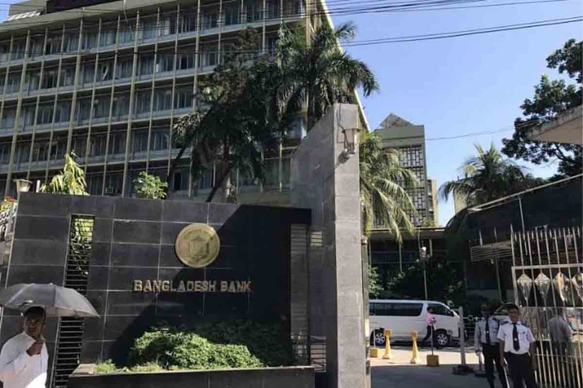 YeSoe91920267's tweet photo. The Central Bank of Bangladesh stated the instruction to its banks not to conduct financial services with the two banks of Myanmar, #MFTB and #MICB which were sanctioned by the United States, the Daily Sun followed.
#2023Sep8Coup
#LegalizationOfNUG
#WhatsHappeninglnMyanmar https://t.co/p97J8dQatX