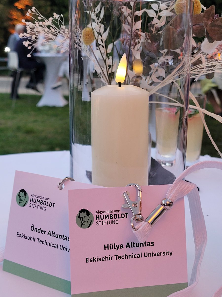 Thanks very much to the Alexander von Humboldt foundation for a wonderful "Alexander von Humboldt Foundation’s Kosmos Lecture and Late Summer Reception" event.  I am proud to be a  Humboldtian😎💐