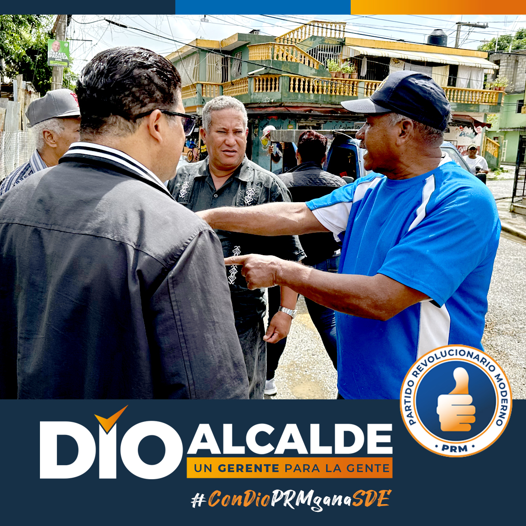 dioastacio's tweet photo. Caminando por mi comunidad #SDE  con determinación y atención a cada vecino. 

Mi compromiso: trabajar incansablemente para resolver los desafíos de Santo Domingo Este. 

¡Vamos a construir juntos la ciudad que soñamos!

#ConDioPRMganaSDE
#ConDioGanamosTodos https://t.co/WMNRZmvnIY