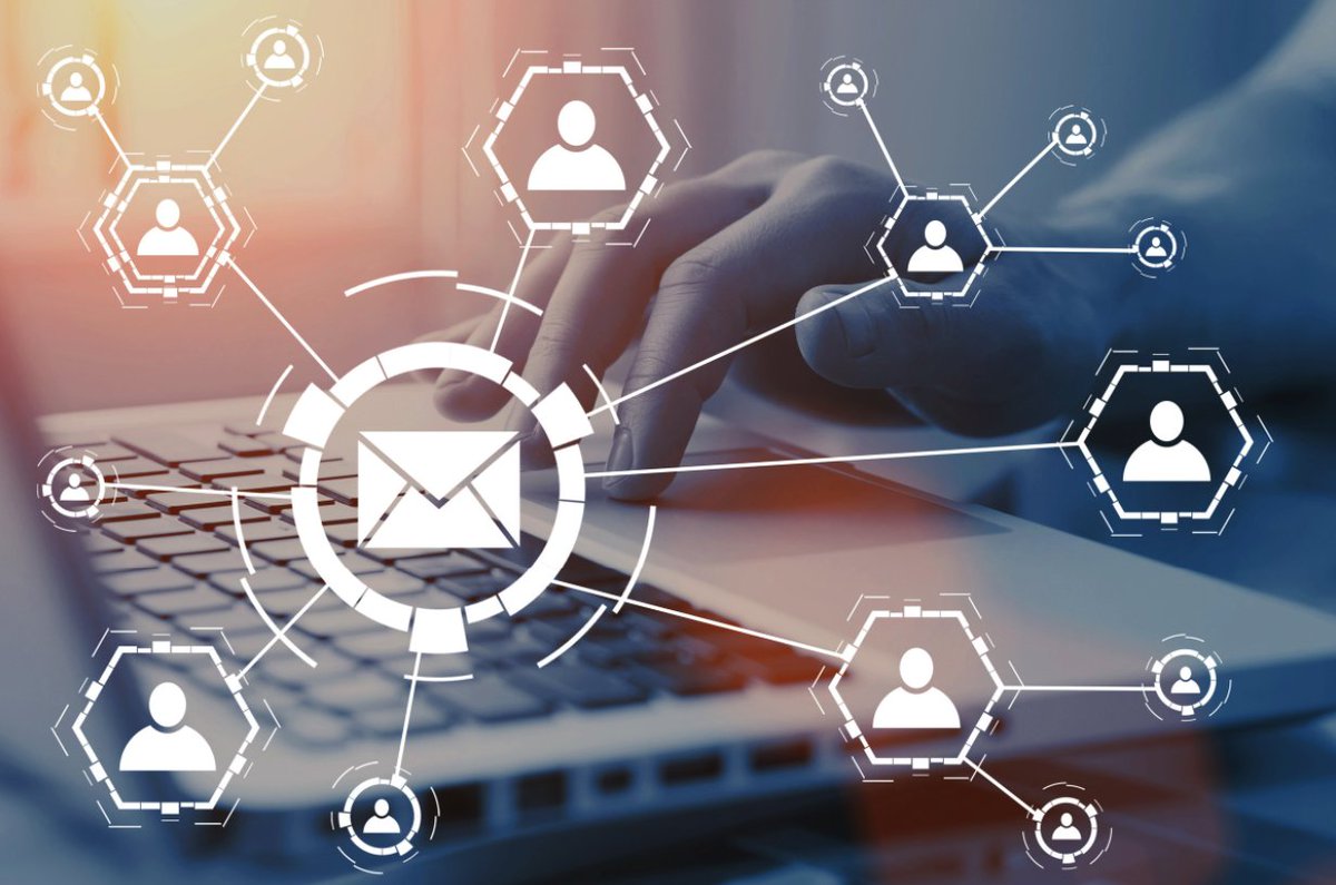 lotuslabsinc's tweet photo. Want to boost your sales email campaigns? Try Reinforcement learning! This AI technique can help you personalize emails, optimize timing, and test different strategies.

Read the full article here: https://t.co/GPmelK3NsU https://t.co/iJTVjUXo3a