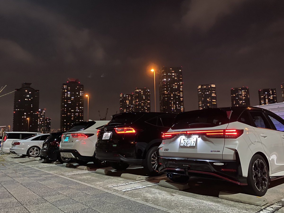 w_w1216roxo's tweet photo. 夜首都高ドライブ
#asu65w #zsu50w #e13nismo #オーラニスモ https://t.co/dVZlpKStKE