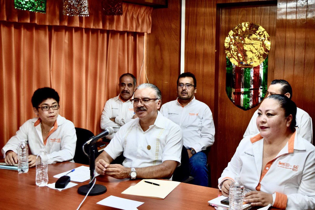 SNTE56Veracruz's tweet photo. La Sección 56 del SNTE realizó una reunión de trabajo virtual para atender asuntos laborales de la Delegación D-II-24 de UPV

Nota completa:
https://t.co/isdR4LlszY

#𝙎𝙤𝙮𝙎𝙉𝙏𝙀56 🟠
#𝗟𝗮𝗨𝗻𝗶𝗱𝗮𝗱𝗡𝘂𝗲𝘀𝘁𝗿𝗮𝗙𝗼𝗿𝘁𝗮𝗹𝗲𝘇𝗮 🙋🙋‍♂️ ✅ https://t.co/FG5VJTuvOS